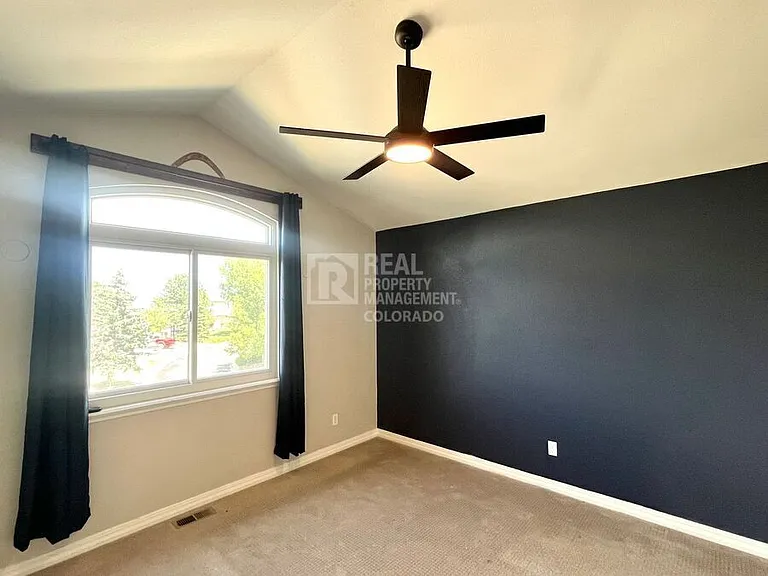 5016 Briscoglen Dr — Photo 21