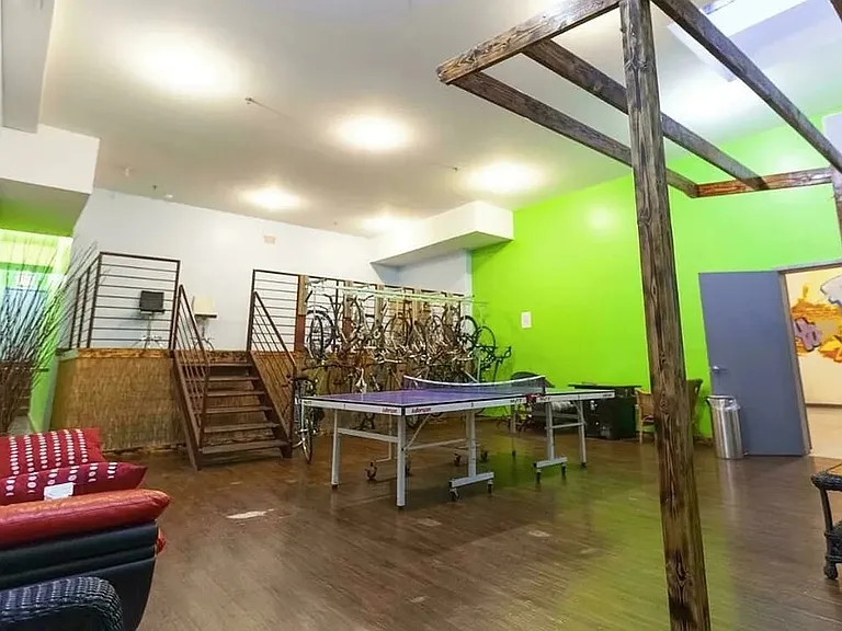 94 Meserole St #1A — Photo 9