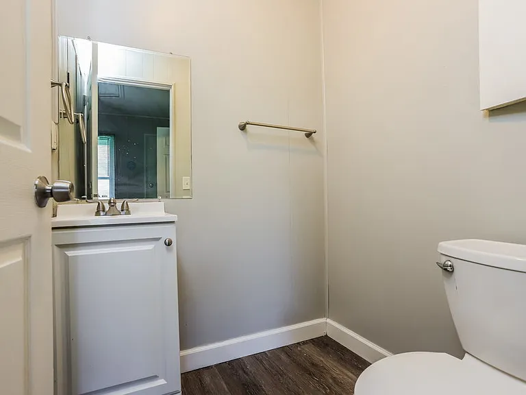 1545 Washington St — Photo 15