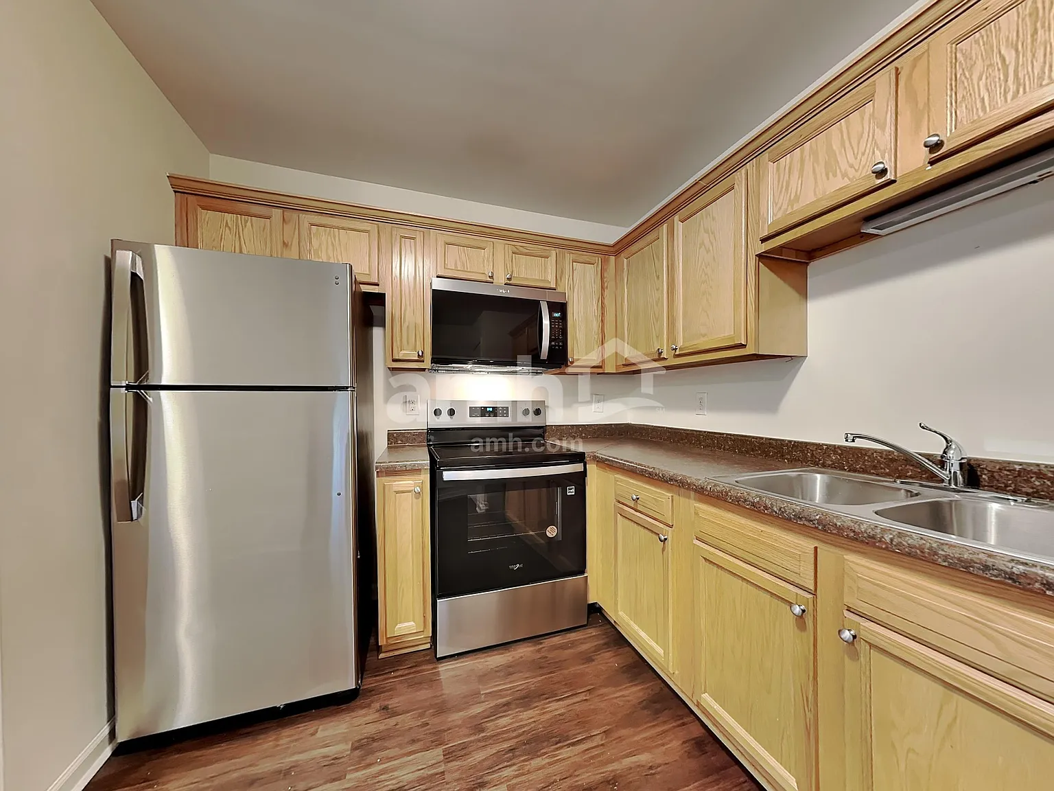 2 bed, 2.5 bath, 1200 sqft, $1,445 — Photo 3