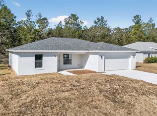 12 Malauka Cir, Ocklawaha, FL 32179