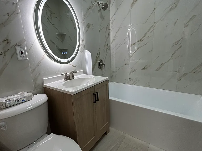 559 Chancellor Ave #2 — Photo 6