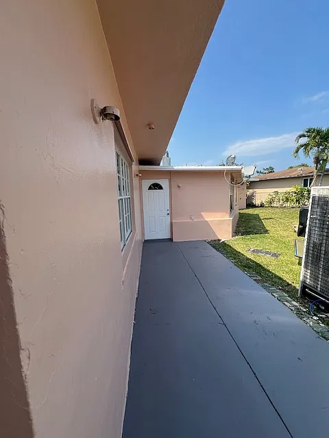 2 bed, 1027 sqft, $1,990 — Photo 4