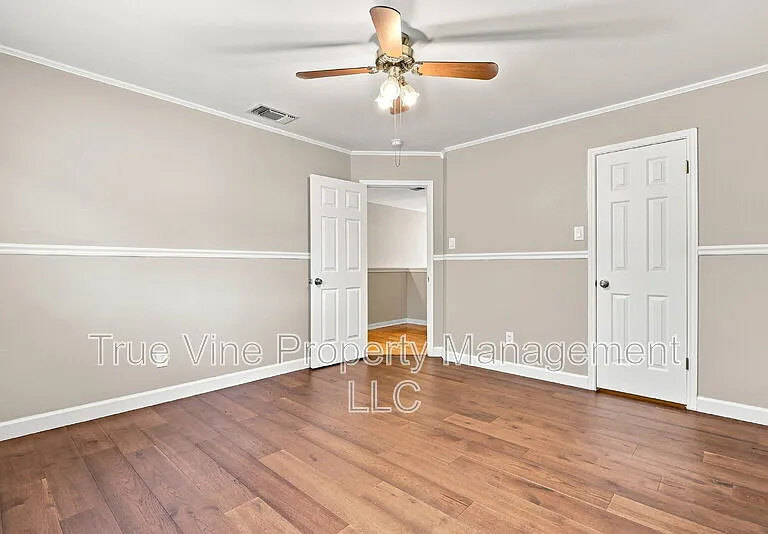 6317 Stable Farm — Photo 35