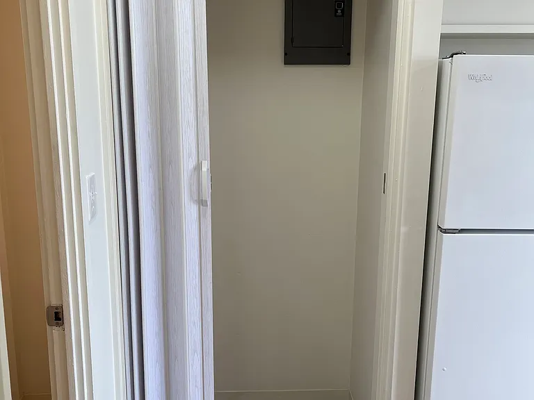 34 Hialoa St — Photo 6
