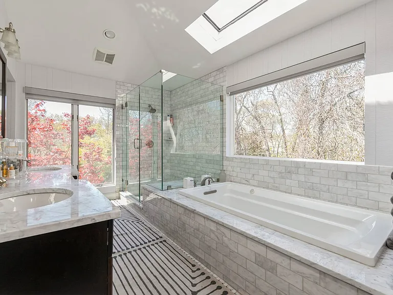 48 Red Cedar Point Rd — Photo 22