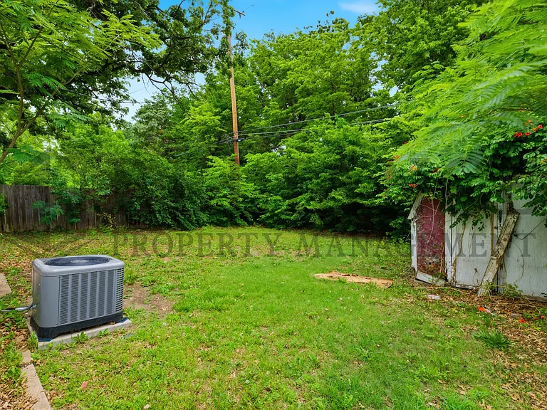 1458 N Old Manor Rd — Photo 3