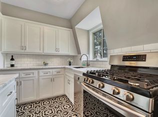 6 Chateaux Cir APT 6L, Scarsdale, NY 10583