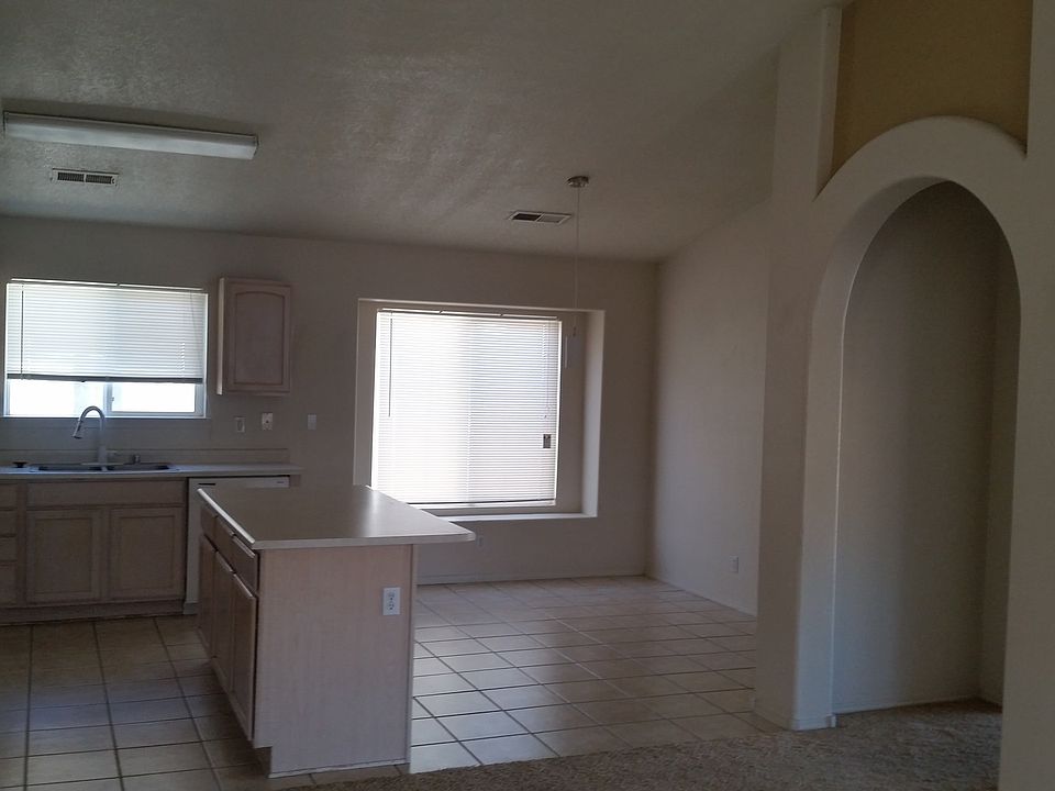 2nd image of 3504 Morgan Meadows Dr NE