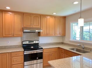 7579 Mayhews Landing Rd, Newark, CA 94560