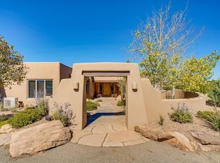 13 Cloud March E, Santa Fe, NM 87506