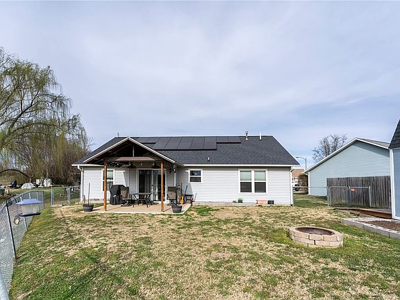 5th image of 1209 Brentwood Ln