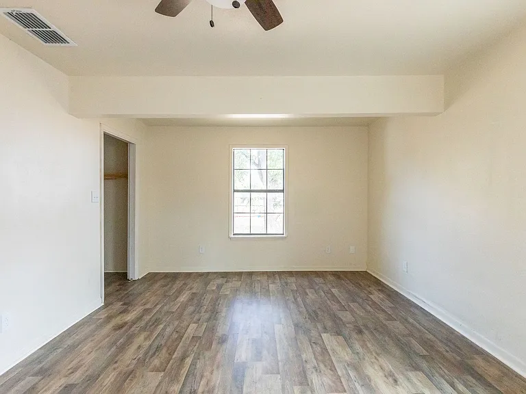 2233 Fannin St — Photo 14