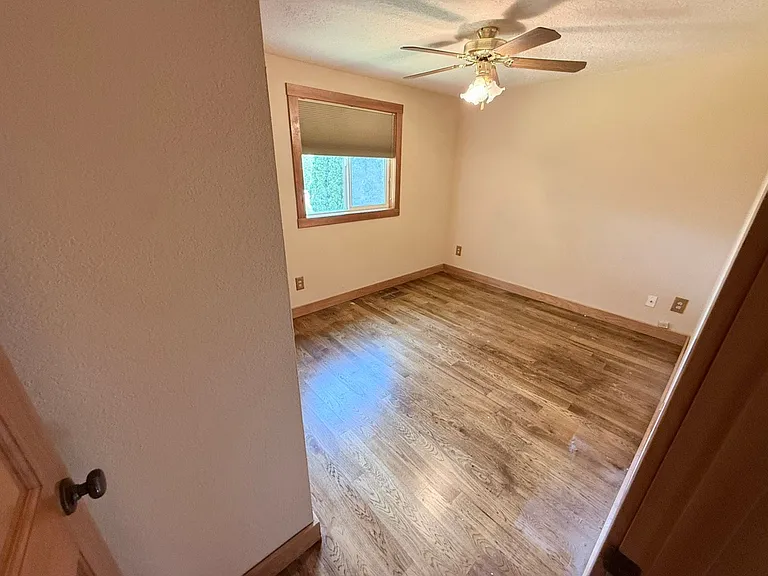 1935 Matthews Loop S — Photo 16