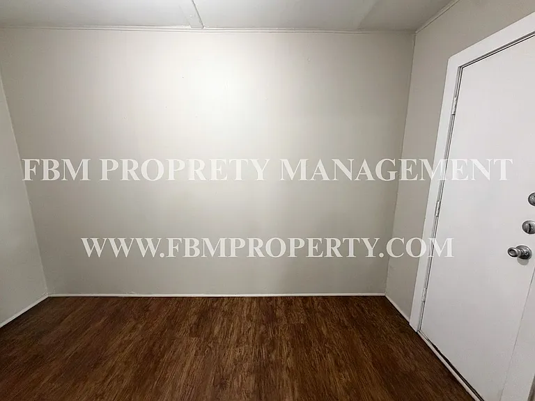 136 Highland Dr — Photo 7
