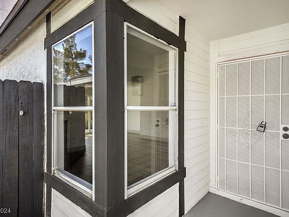 4th image of 5072 Stormy Cir
