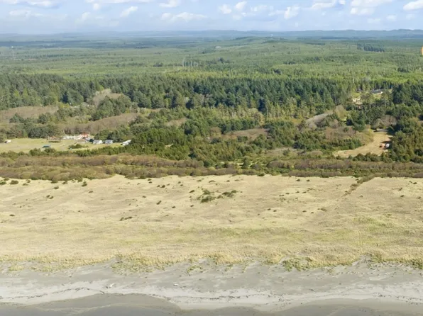 2943 WA-109, Copalis Beach, WA 98535