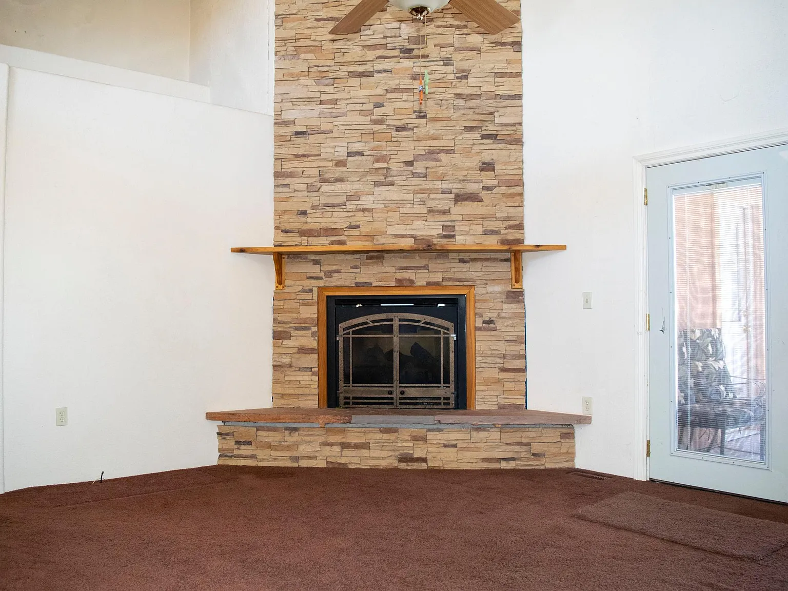 321 N 1200 W — Photo 2