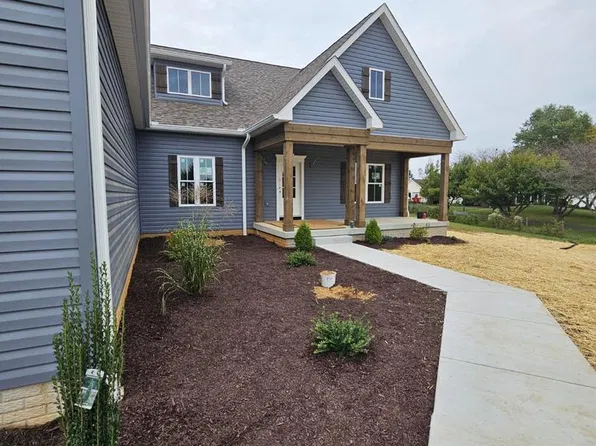 121 Kitchens Orchard Rd, Hedgesville, WV 25427