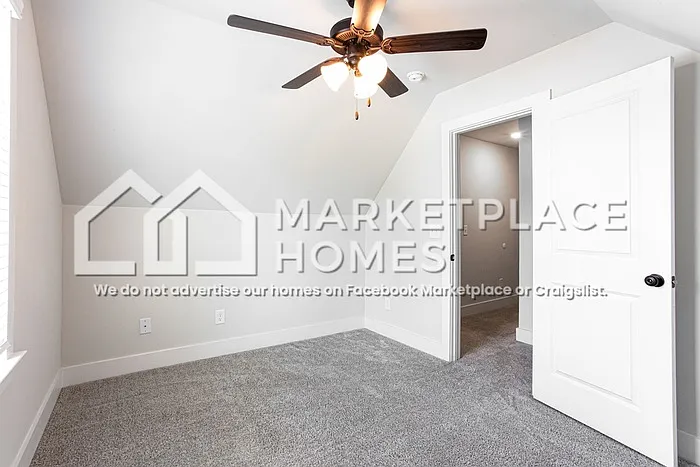 185 Russell Way — Photo 42