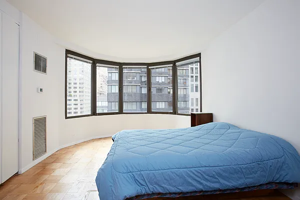 Sold by Brown Harris Stevens | media 23