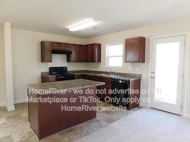 3658 Oakleaf Pass — Photo 7