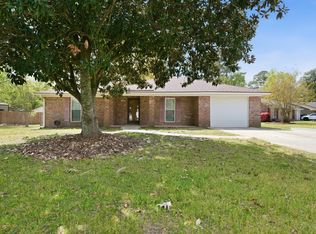 101 Carriage Ln, Summerville, SC 29486