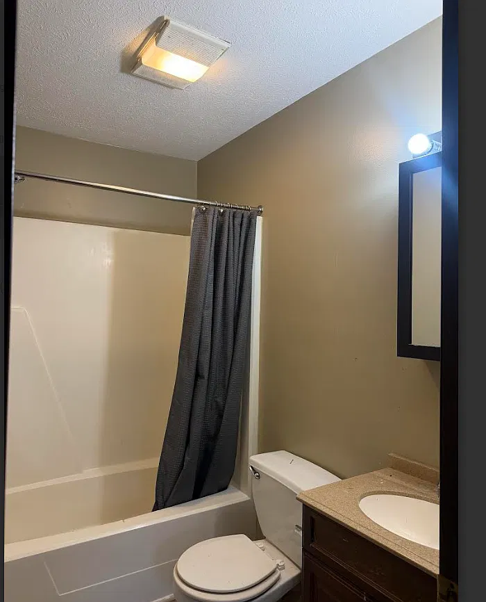 612 W Highland Ave — Photo 2