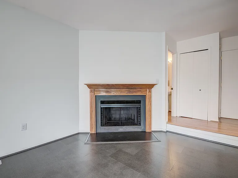 13907 Concord Ave — Photo 9