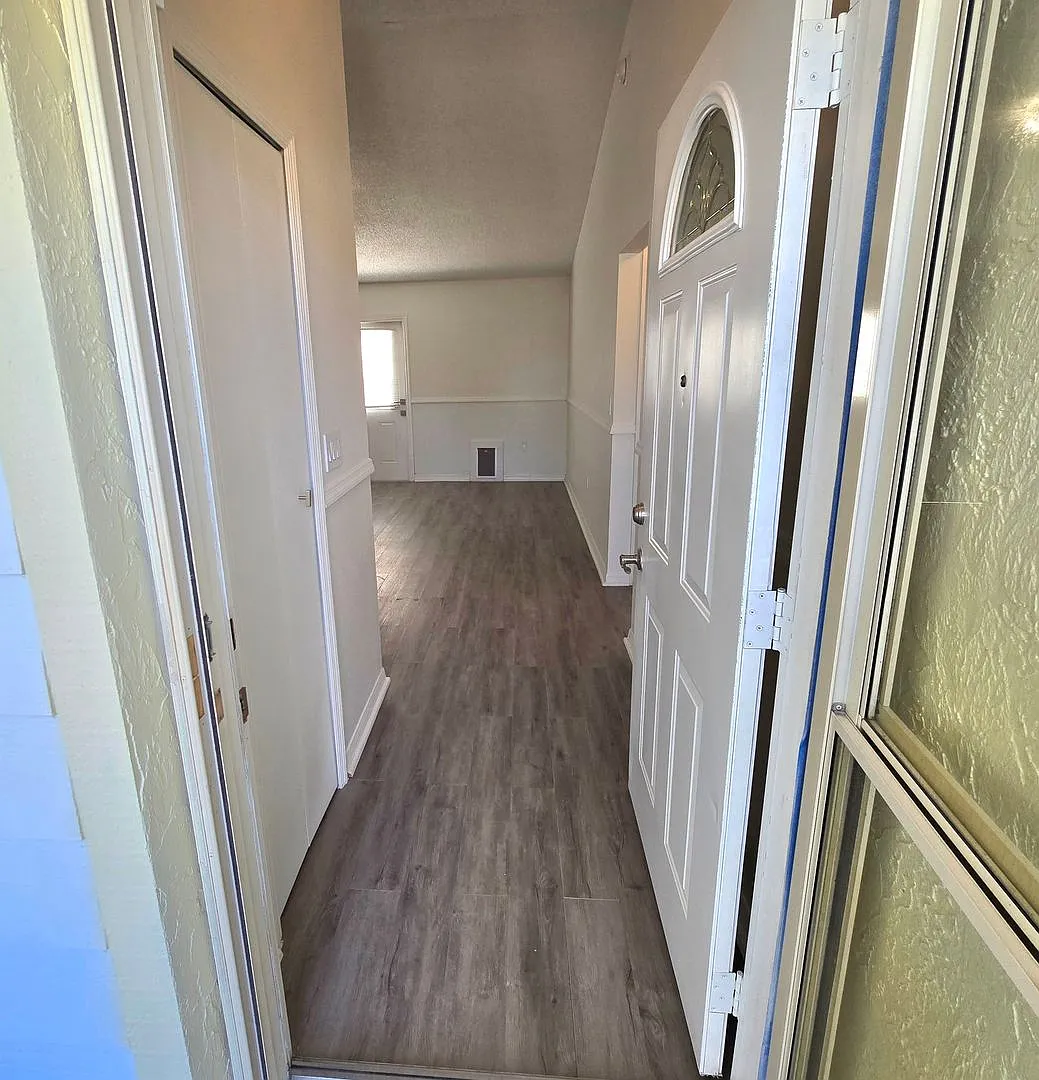 Spacious 3-Bedroom Home with Private Fenced Yard & Desirable Split Floor Plan — Photo 2