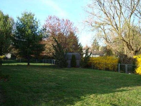 3rd image of 2938 Hodle Ave