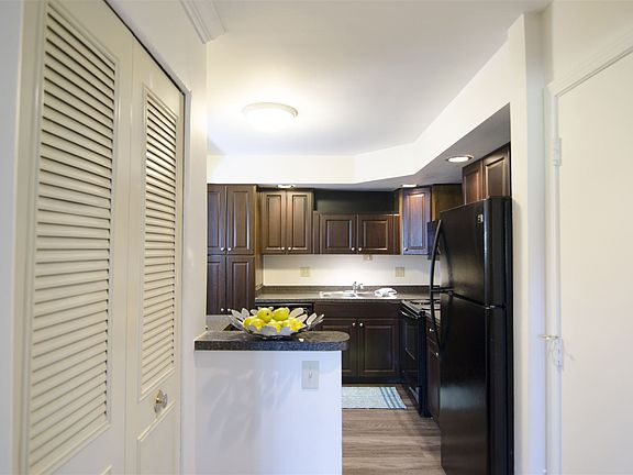 The Pines Apartments in East Lansing (4)