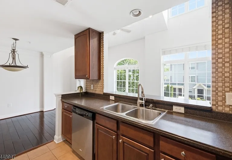 408 Donato Cir — Photo 19