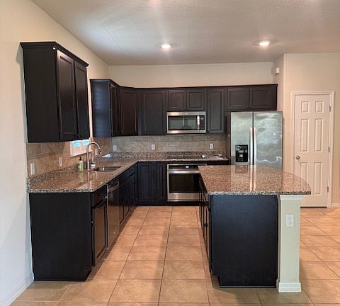 2nd image of 2255 Bluebird Pl