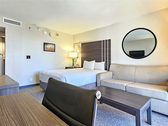2nd image of 1850 Ala Moana Blvd #715