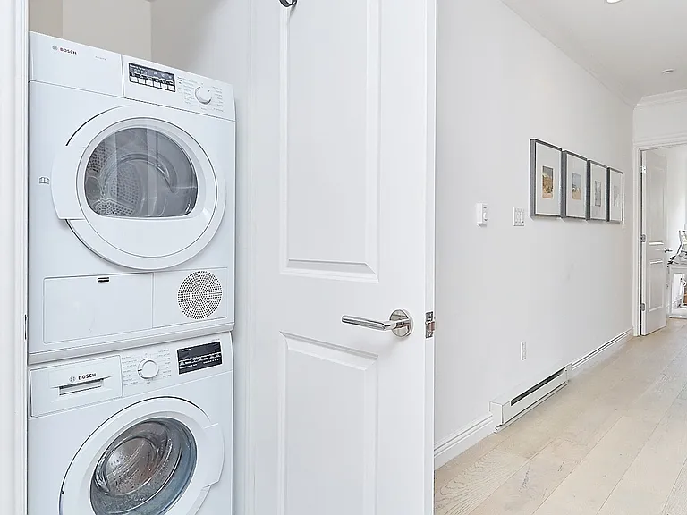 370 Baltic St #2R — Photo 8