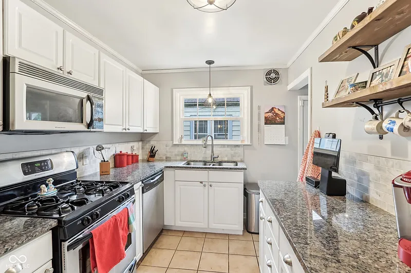 Thumbnail 12
