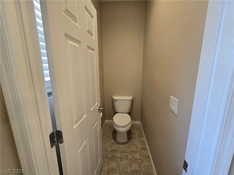 971 Armandito Dr — Photo 38