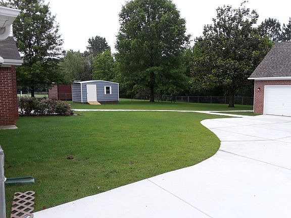 3rd image of 2349 Villaret Dr SW