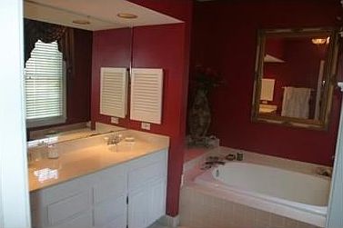 5th image of 6212 Bayshore Blvd APT C