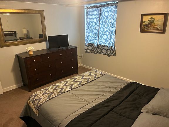 4th image of 1149 W Monroe St #1