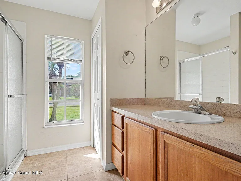 1154 Ida Way — Photo 13