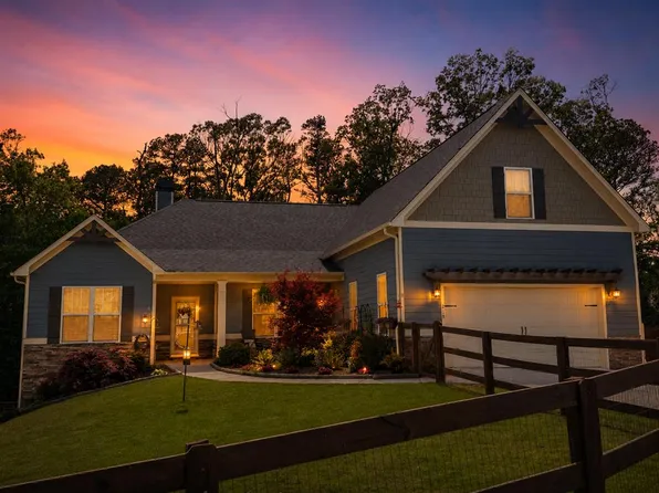 218 Highland Pointe Dr, Ellijay, GA 30536
