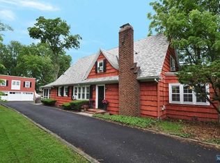 340 Tenafly Rd, Englewood, NJ 07631