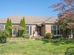 1007 Chesham Rd, Windy Hills, KY 40207