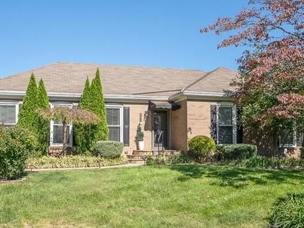 1007 Chesham Rd, Windy Hills, KY 40207