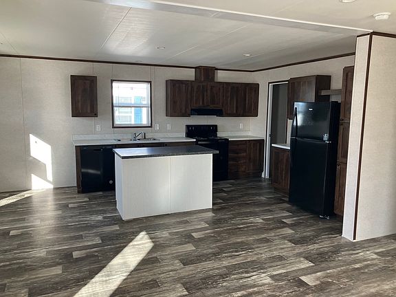 2nd image of 3381 Marigold Ln
