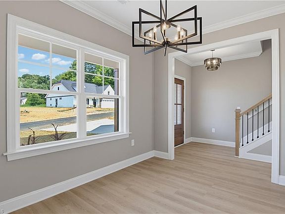 3rd image of 2107 Medhurst Dr