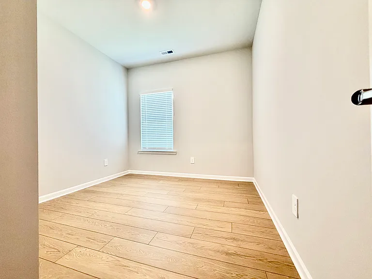 202 Cobbdale Park Dr — Photo 12