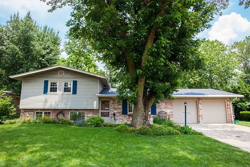 1st image of 2113 Bending Willow Dr